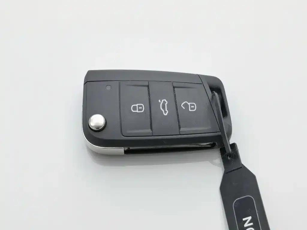 2023 Polo Facelift Plus 1.5L Automatic Enjoy Life Edition — миниатюра 19