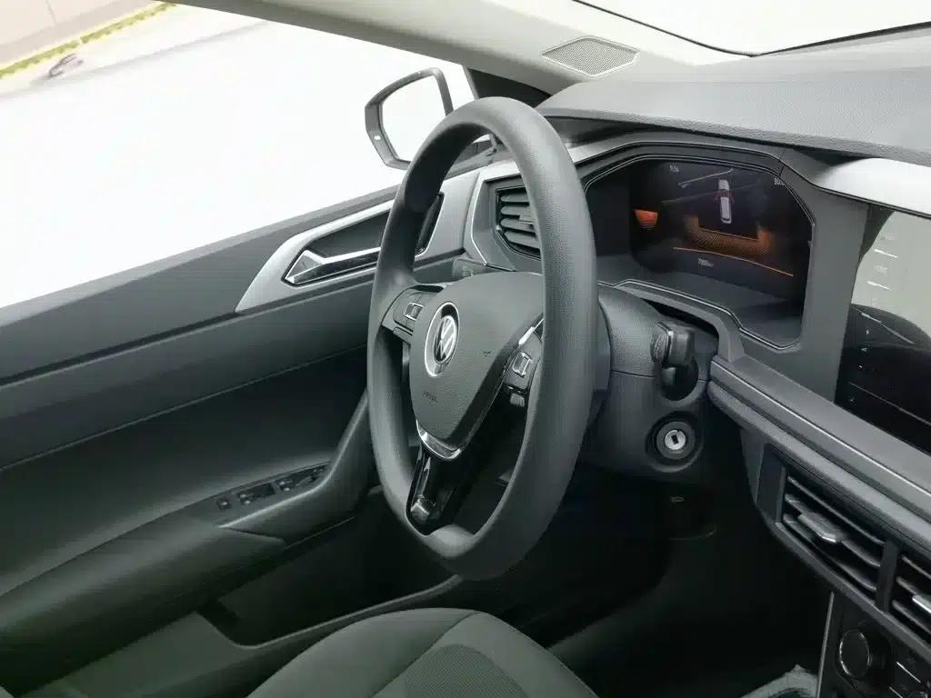 2023 Polo Facelift Plus 1.5L Automatic Enjoy Life Edition — миниатюра 22