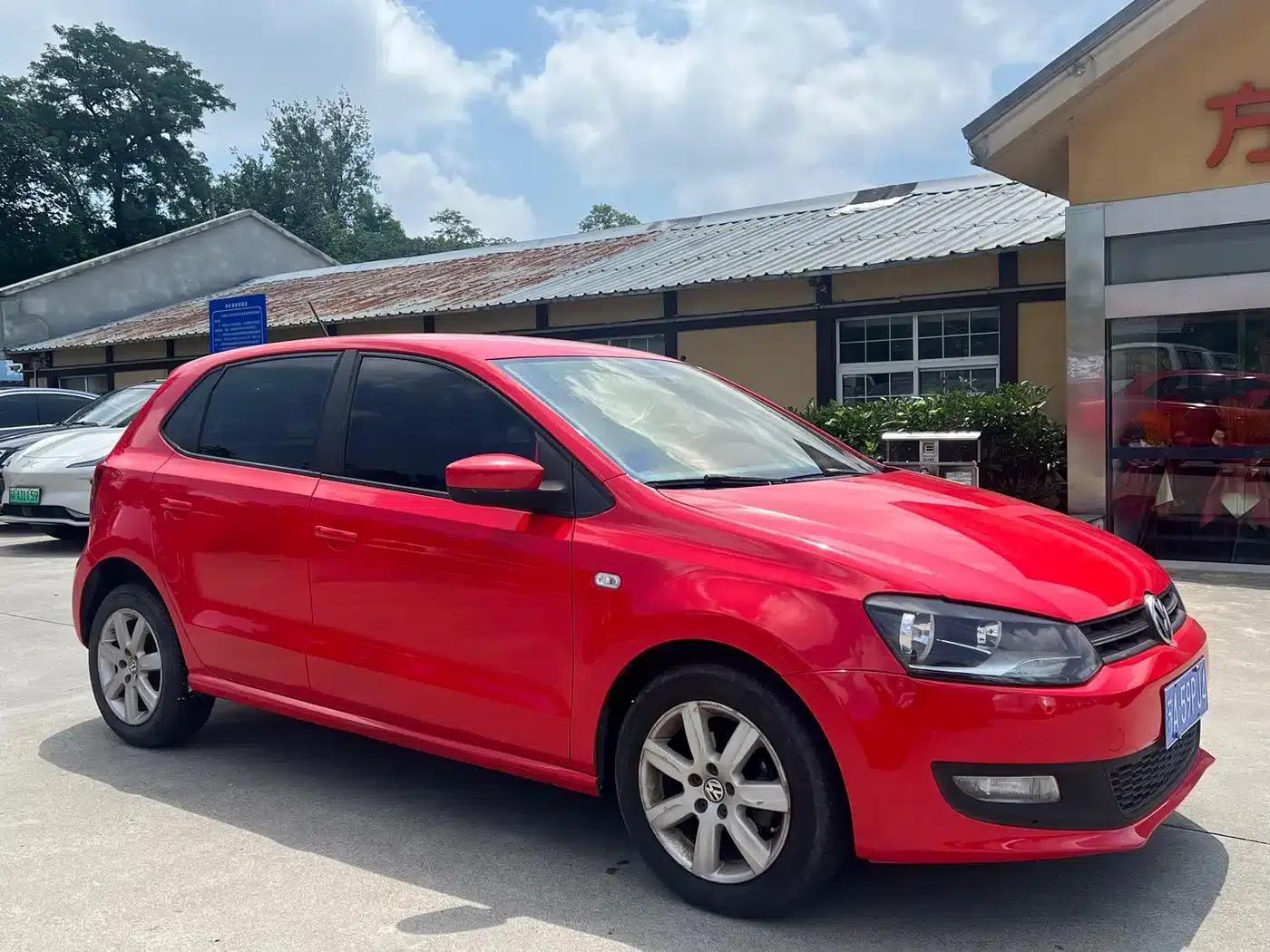 2013 Polo 1.6L Automatic Comfort Edition — миниатюра 3