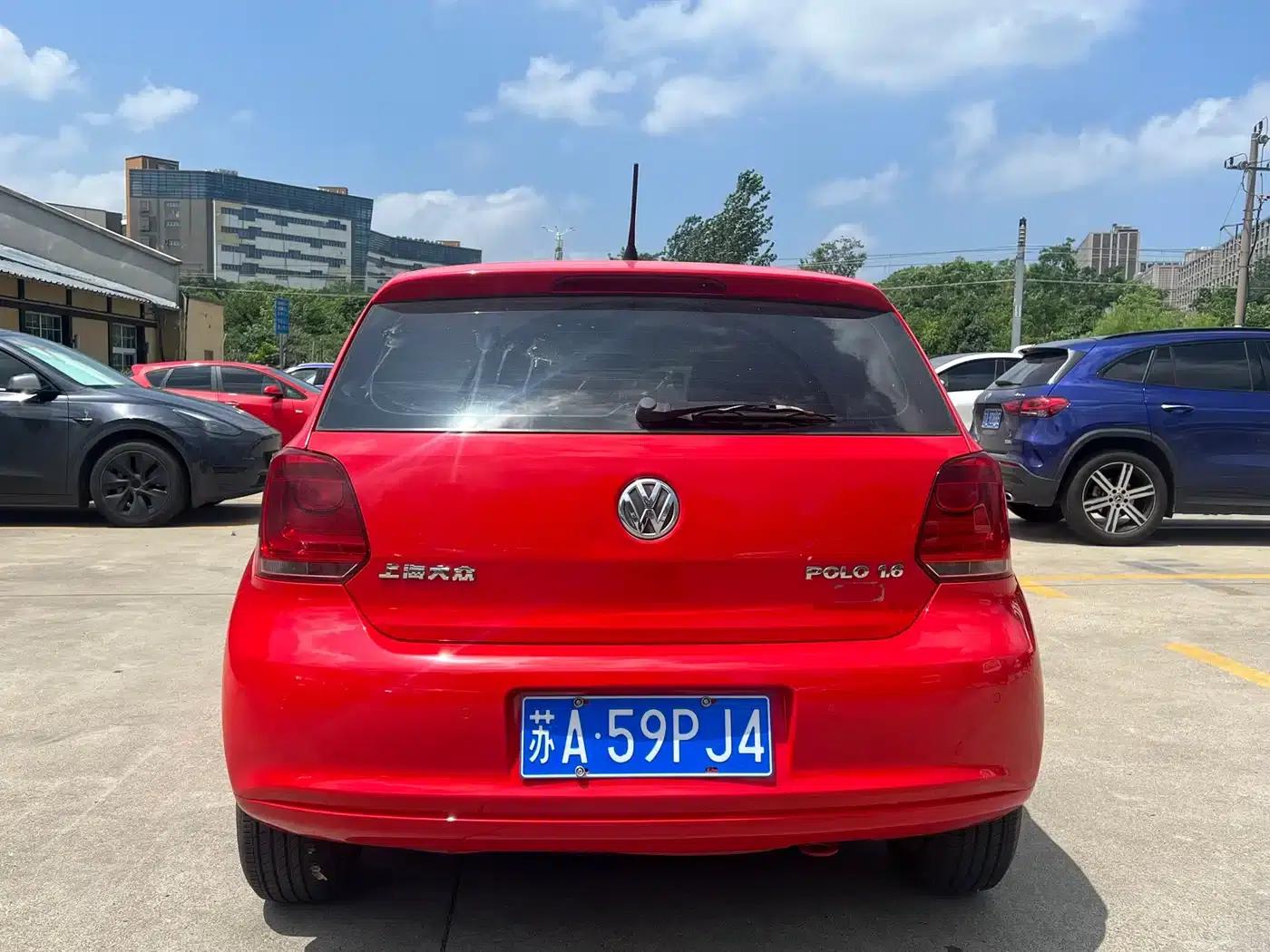 2013 Polo 1.6L Automatic Comfort Edition — миниатюра 10