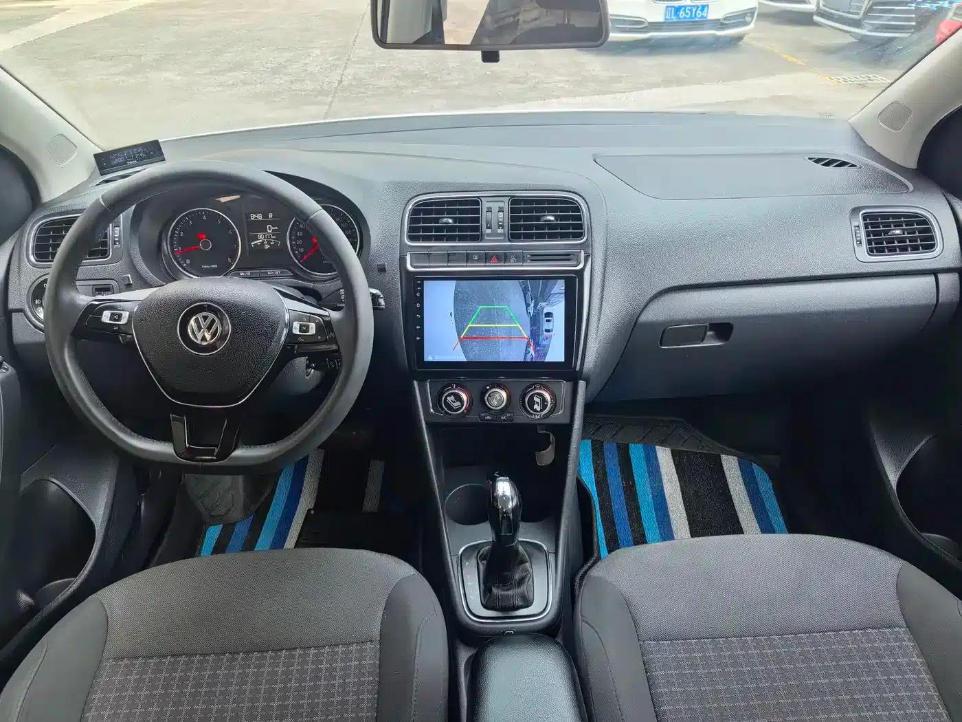 2014 Polo 1.6L Automatic Comfort Edition — миниатюра 7