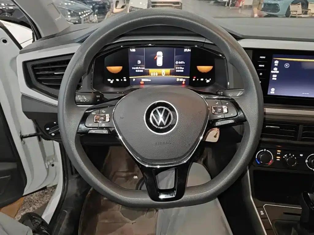 2023 Polo Facelift Plus 1.5L Automatic Enjoy Life Edition — миниатюра 11