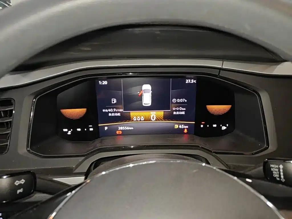 2023 Polo Facelift Plus 1.5L Automatic Enjoy Life Edition — миниатюра 12