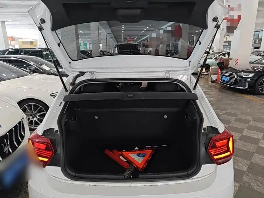 2023 Polo Facelift Plus 1.5L Automatic Enjoy Life Edition — миниатюра 19