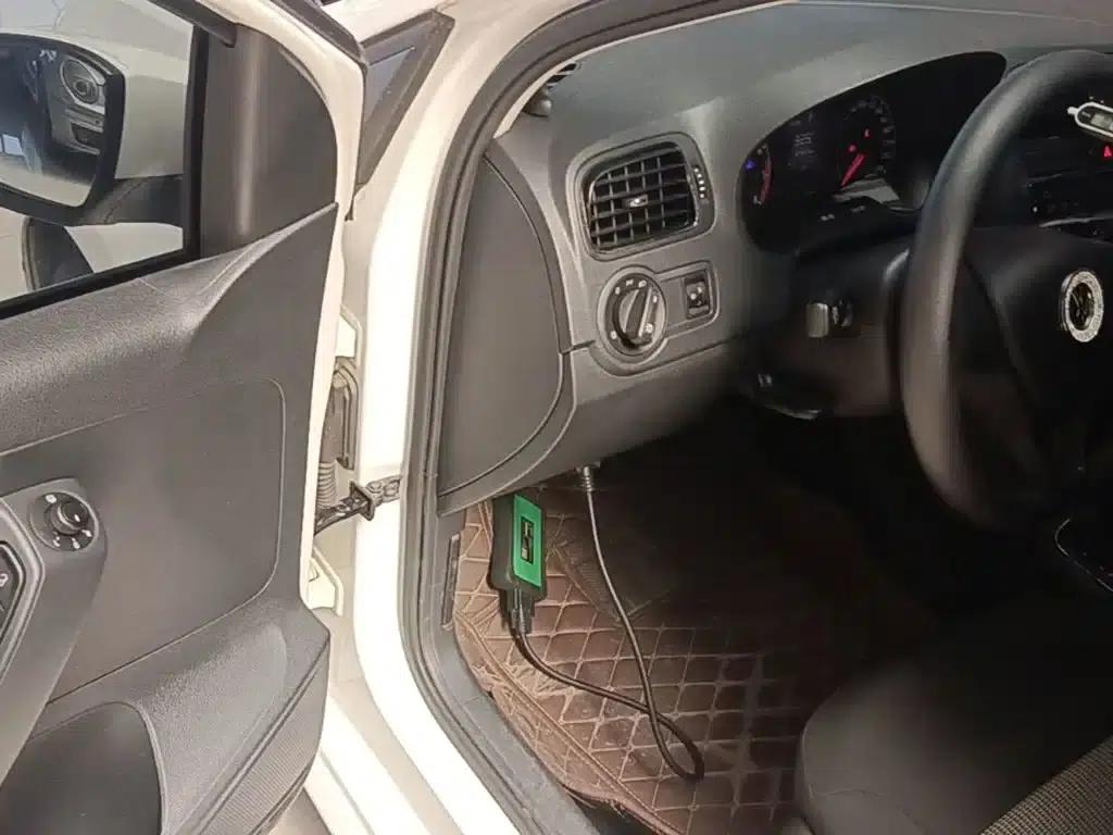 2016 Polo 1.4L Automatic Fashion Edition — миниатюра 16