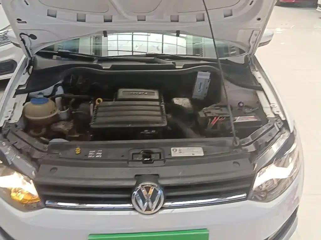 2016 Polo 1.4L Automatic Fashion Edition — миниатюра 20