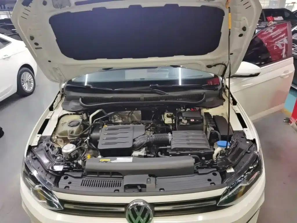 2019 Polo Plus 1.5L Automatic Colorful Technology Edition — миниатюра 20