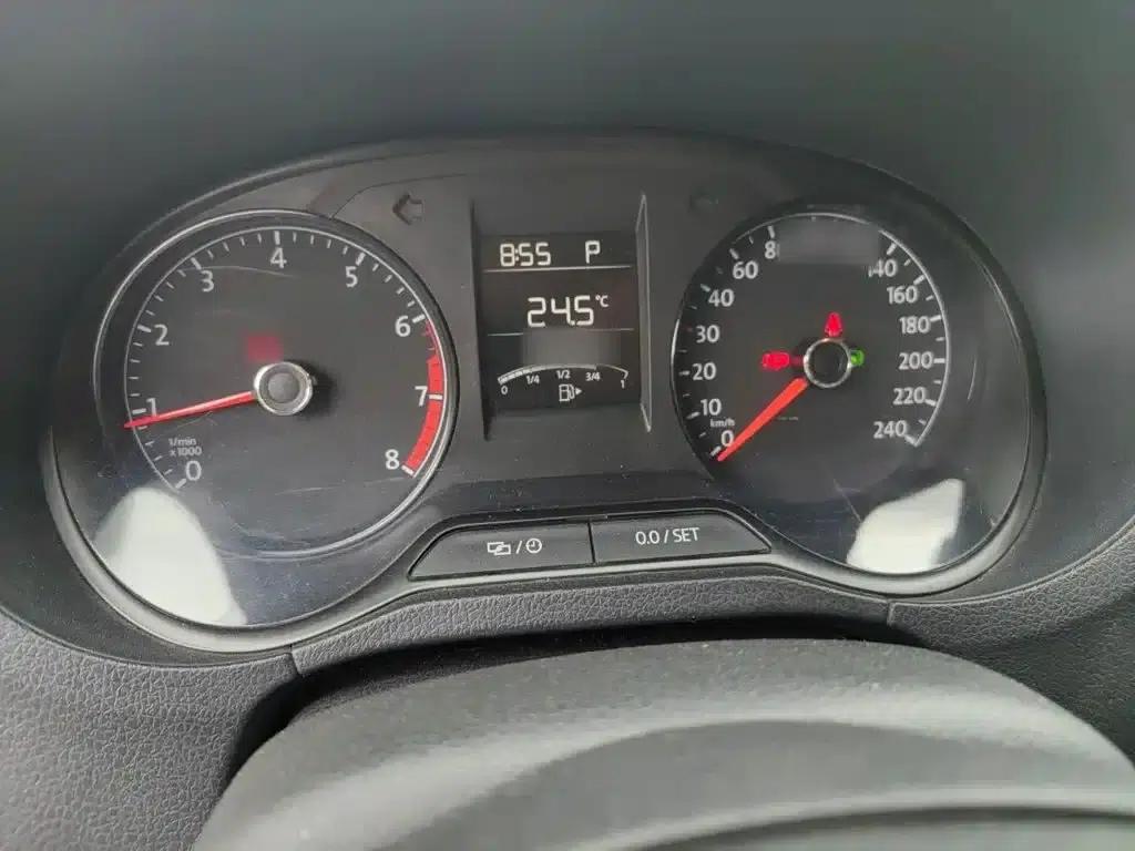 2016 Polo 1.4L Automatic Fashion Edition — миниатюра 4