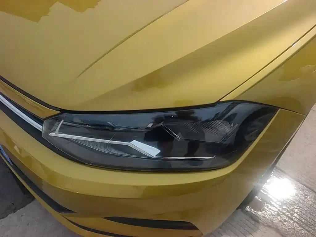 2019 Polo Plus 1.5L Automatic Colorful Technology Edition — миниатюра 24