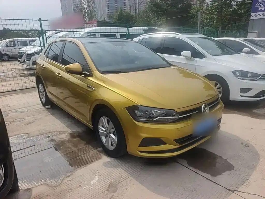 2019 Polo Plus 1.5L Automatic Colorful Technology Edition — миниатюра 4