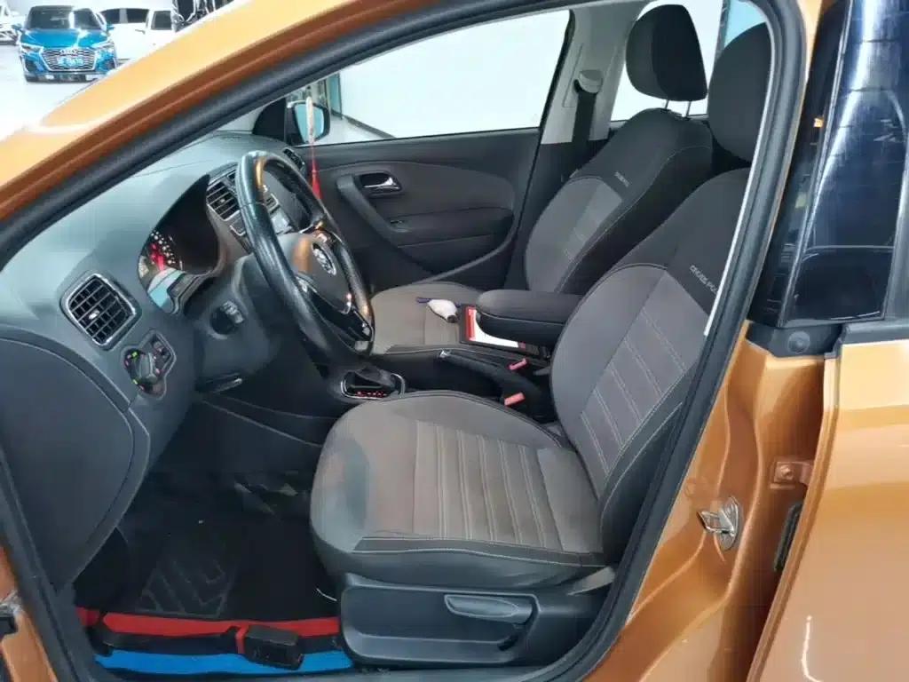 2016 Polo 1.6L Cross Polo Automatic — миниатюра 15