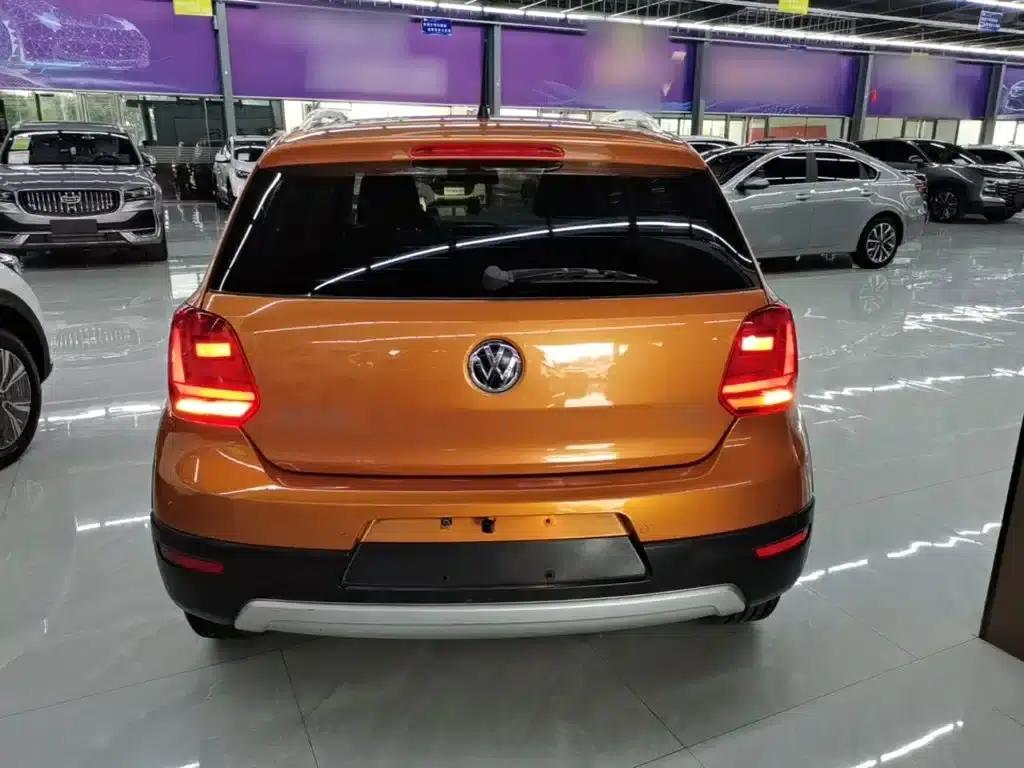 2016 Polo 1.6L Cross Polo Automatic — миниатюра 6