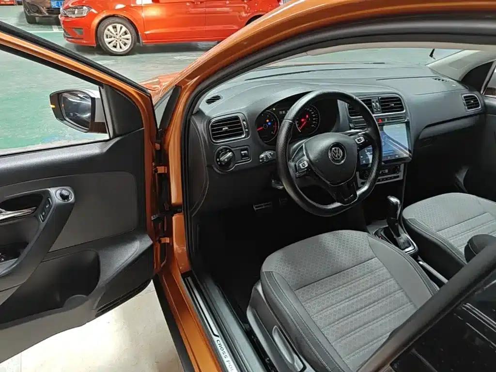 2014 Polo 1.6L Cross Polo Automatic — миниатюра 16