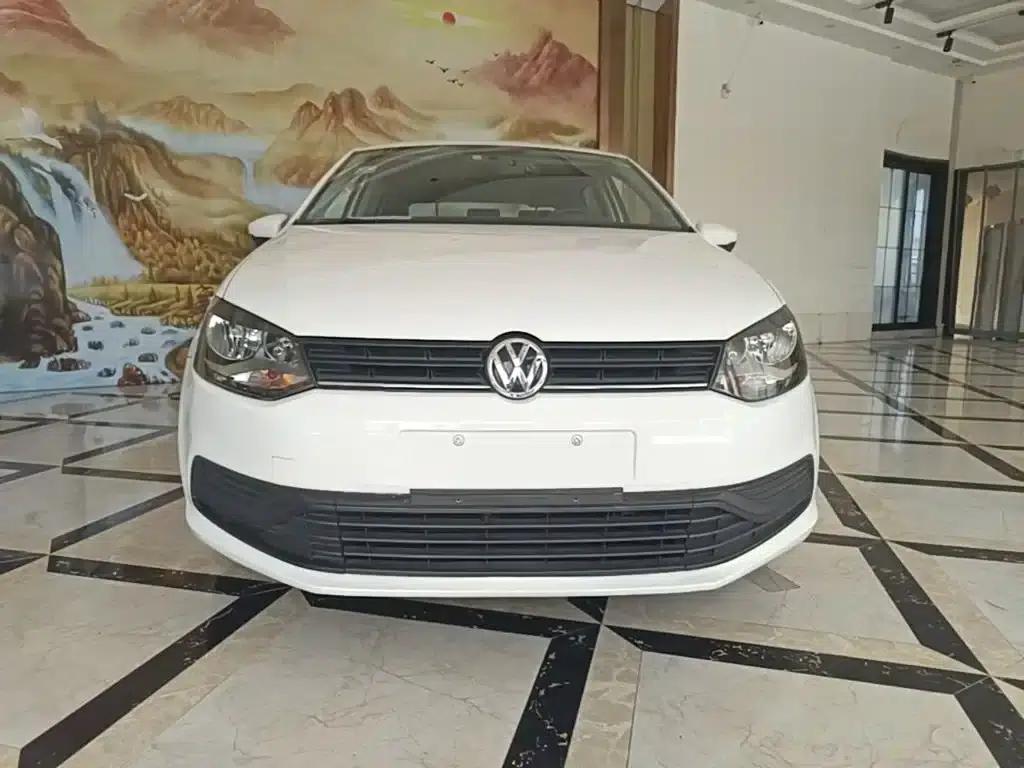2016 Polo 1.4L Automatic Fashion Edition — миниатюра 3