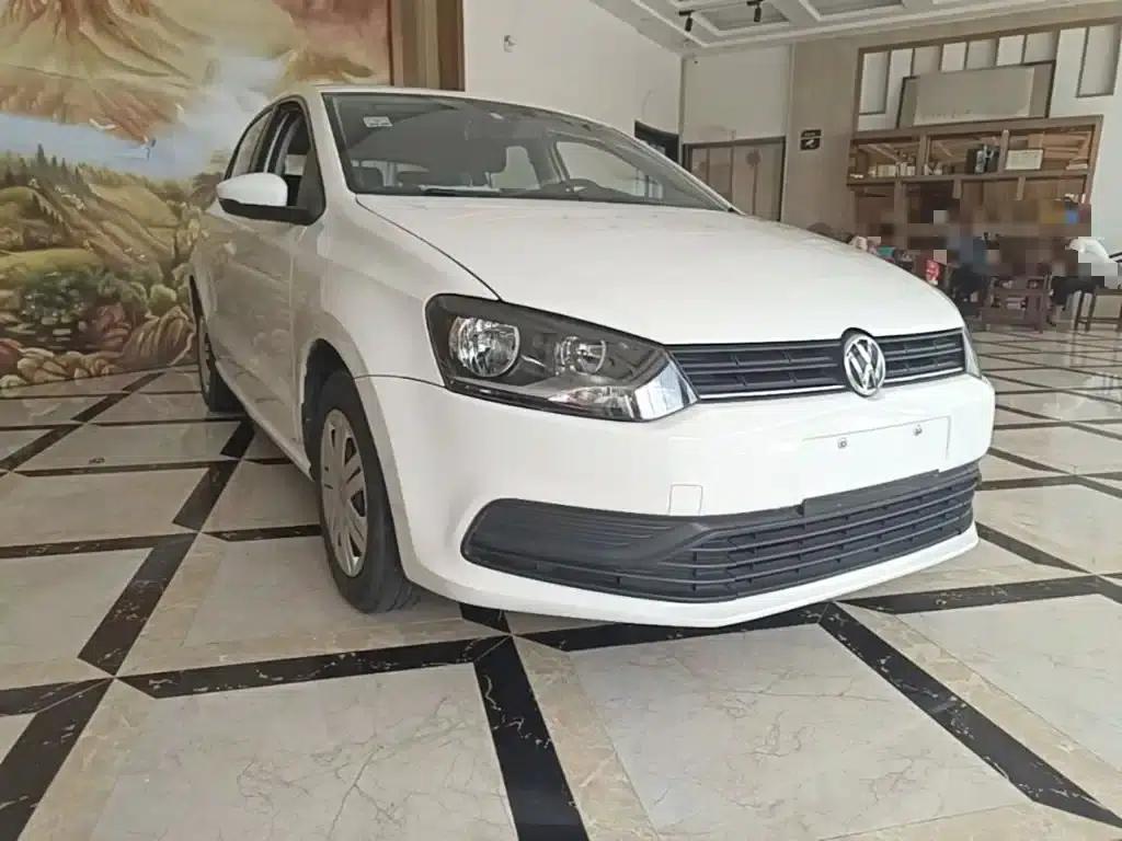 2016 Polo 1.4L Automatic Fashion Edition — миниатюра 4