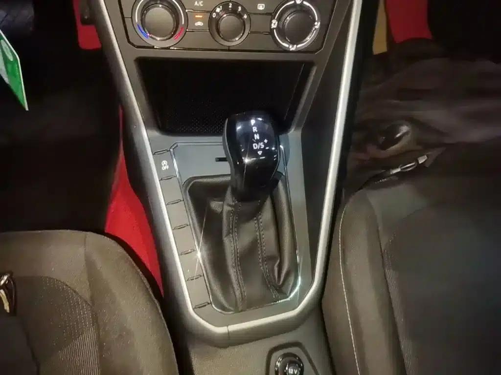 2023 Polo Facelift Plus 1.5L Automatic Panoramic Enjoyment Edition — миниатюра 14