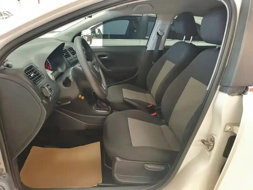 2016 Polo 1.4L Automatic Fashion Edition — миниатюра 15