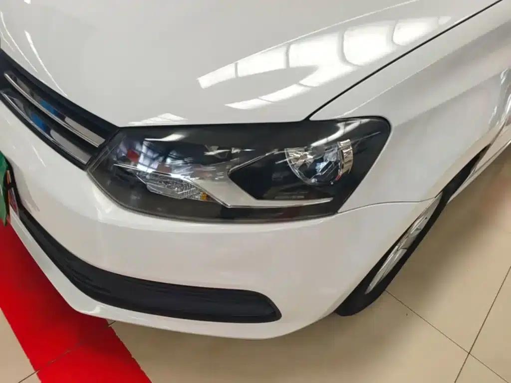 2016 Polo 1.4L Automatic Fashion Edition — миниатюра 24