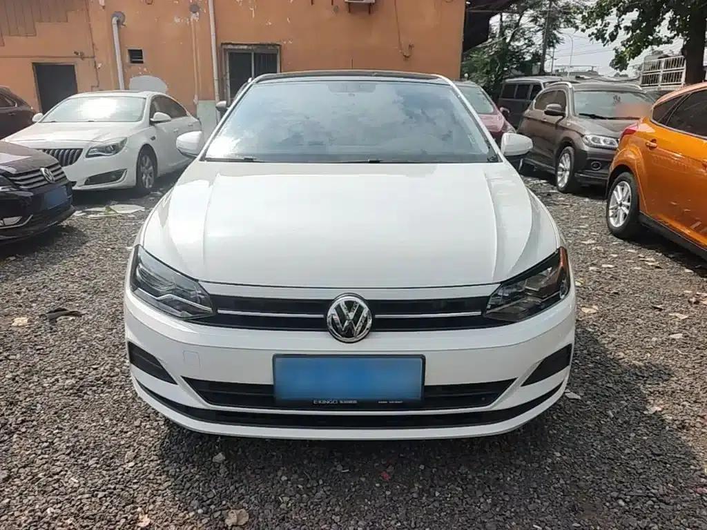2019 Polo Plus 1.5L Automatic Colorful Technology Edition — миниатюра 3