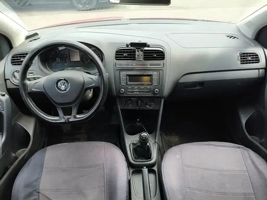 2016 Polo 1.4L Manual Fashion Edition — миниатюра 10
