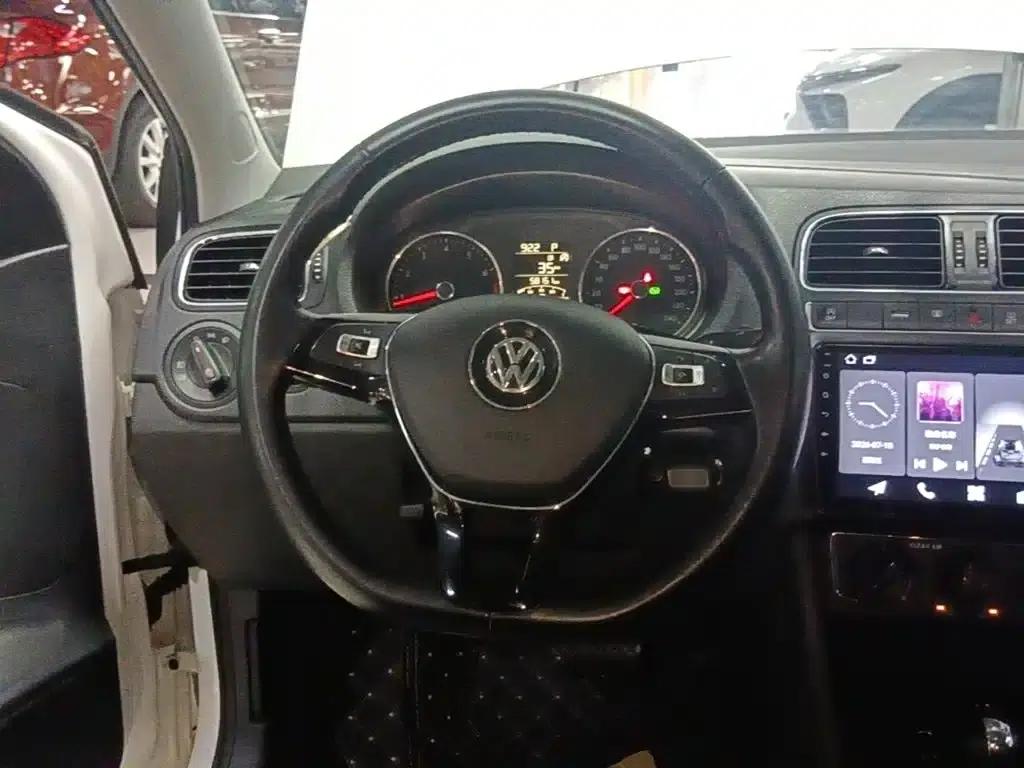 2018 Polo 1.5L Automatic Comfort Edition — миниатюра 11