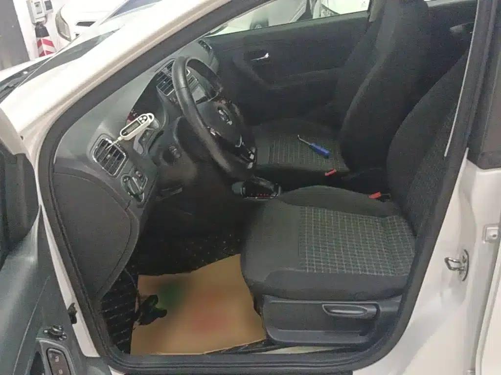 2018 Polo 1.5L Automatic Comfort Edition — миниатюра 15