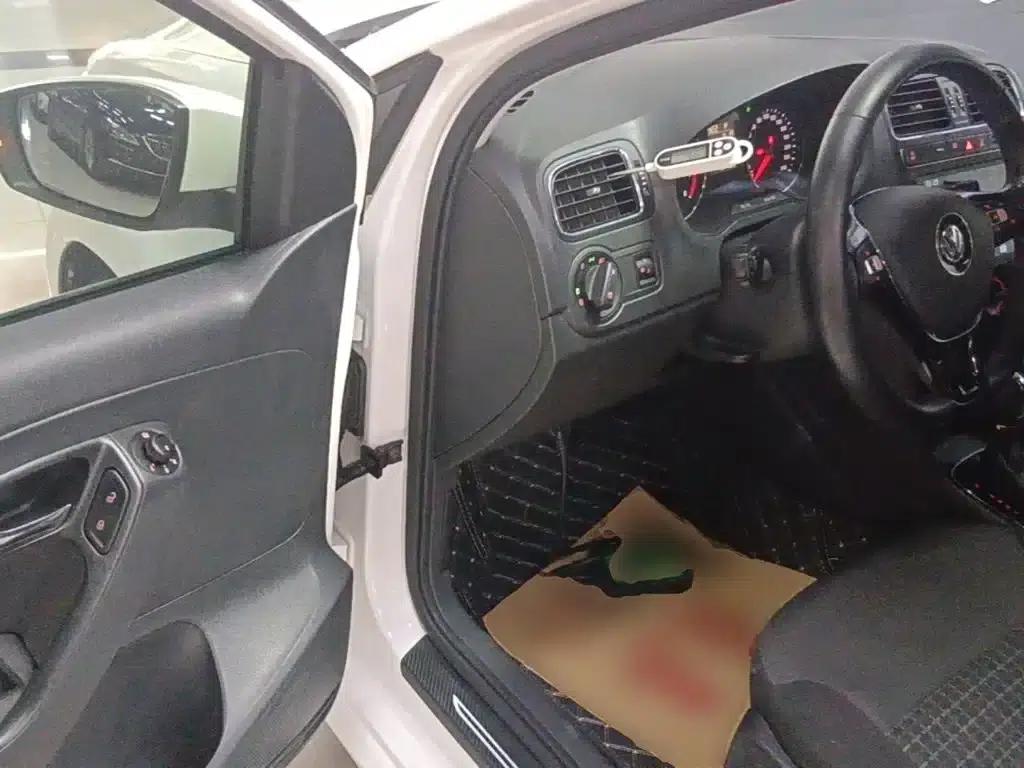2018 Polo 1.5L Automatic Comfort Edition — миниатюра 16
