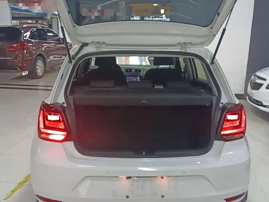 2018 Polo 1.5L Automatic Comfort Edition — миниатюра 19