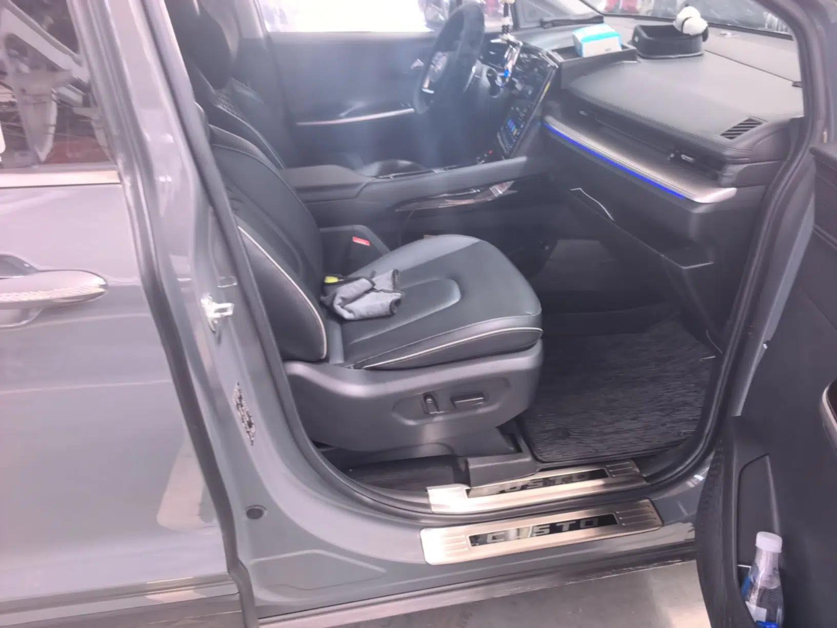 Hyundai Custo 2021 380TGDi Smart Luxury Premium LUX — миниатюра 19