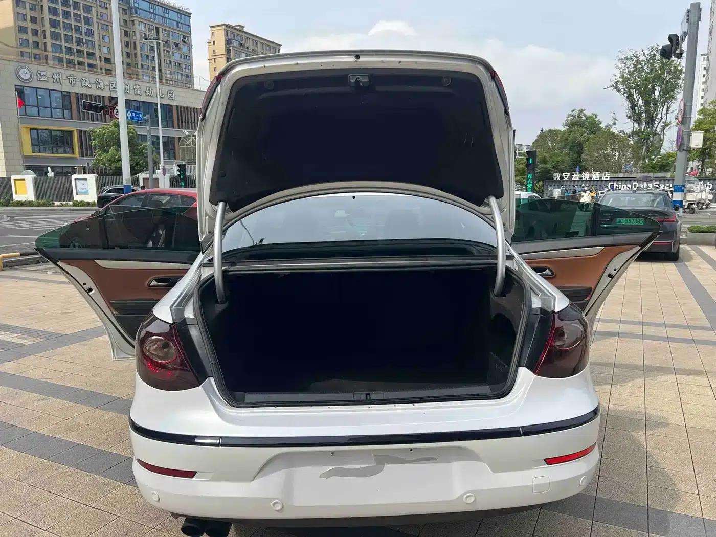 FAW-Volkswagen CC 2011 1.8TSI Luxury Edition — миниатюра 14
