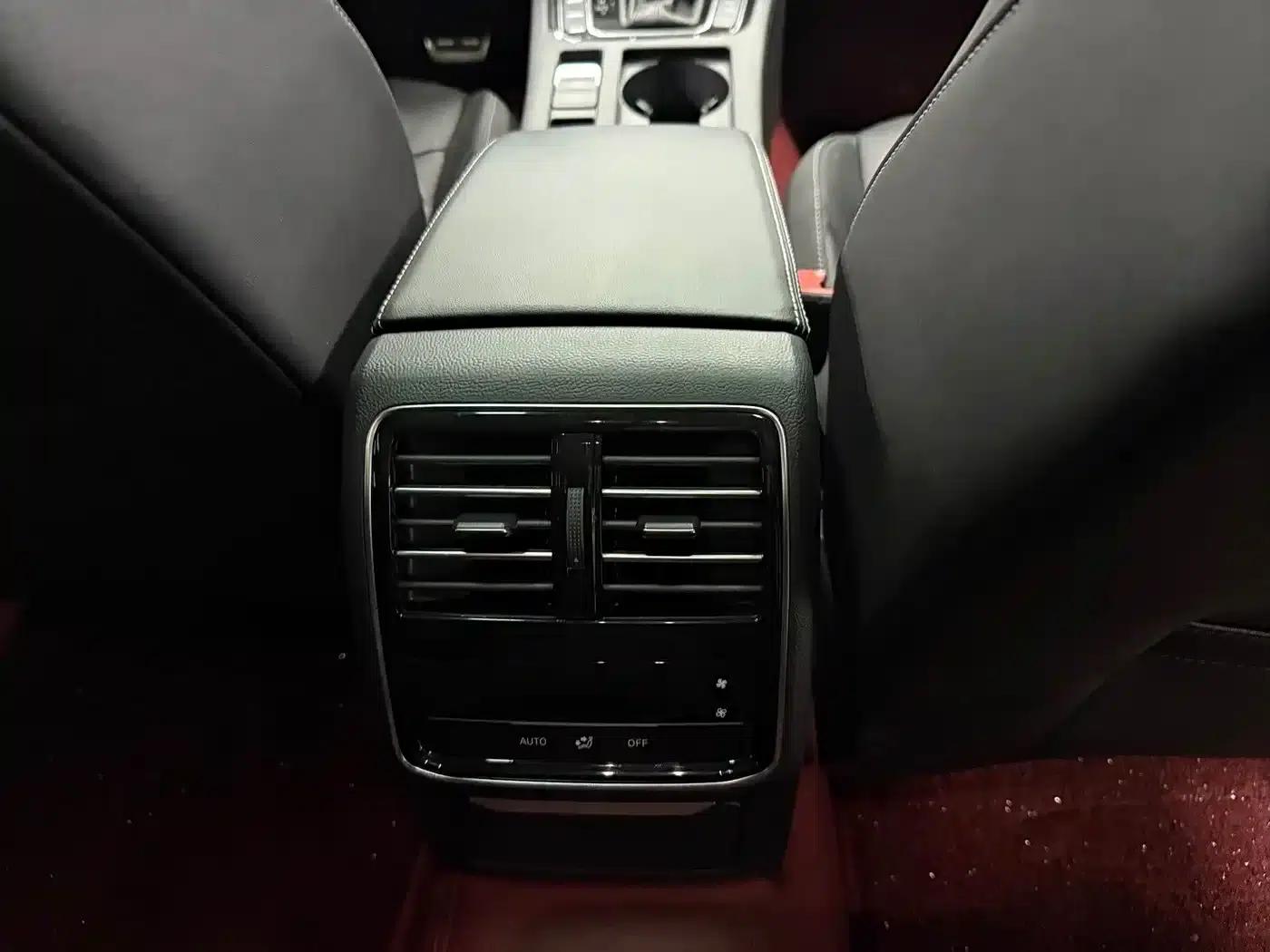 FAW-Volkswagen CC 2021 380TSI Brilliant Edition — миниатюра 15