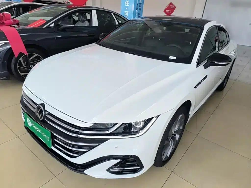FAW-Volkswagen CC 2025 Facelift 380TSI - Eye-Catching Edition — миниатюра 1