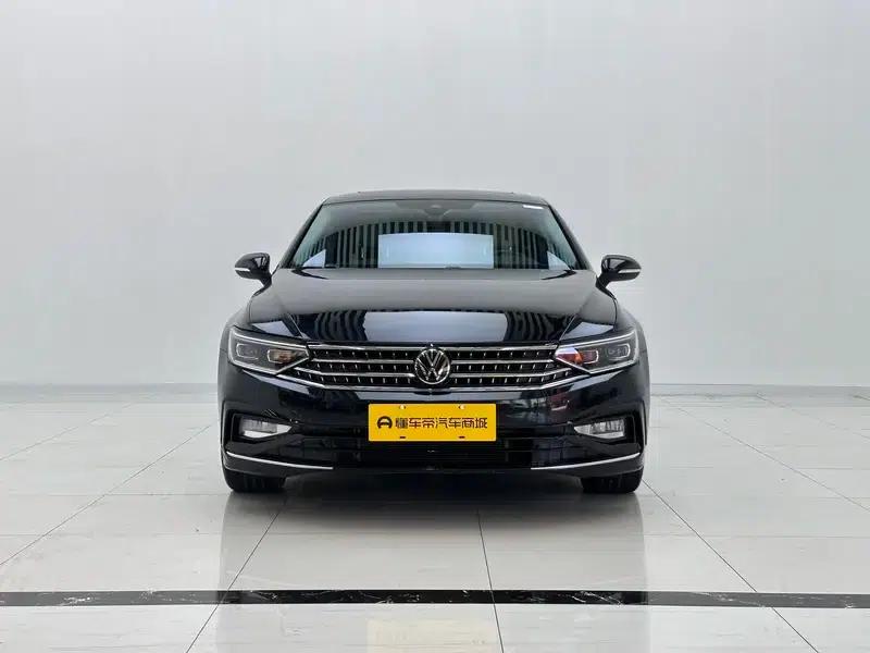 Volkswagen Magotan 2023 2 Millionth Unit Commemorative Edition 330TSI DSG Luxury — миниатюра 2
