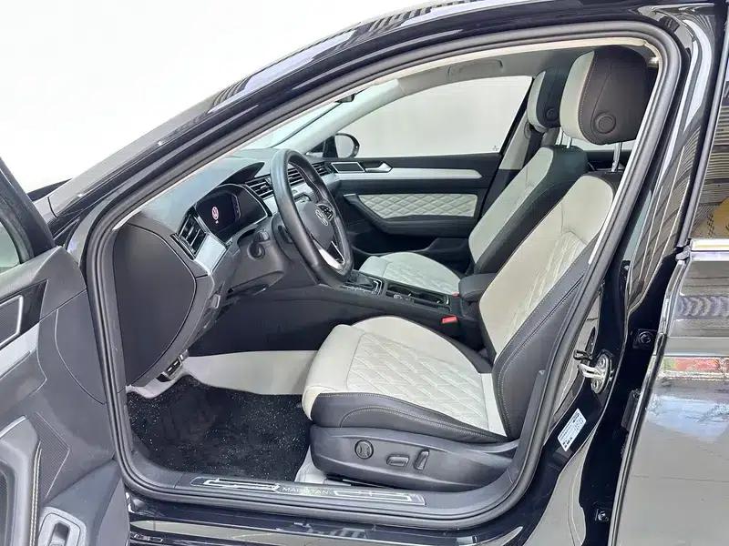 Volkswagen Magotan 2023 2 Millionth Unit Commemorative Edition 330TSI DSG Luxury — миниатюра 17