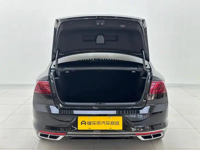 Volkswagen Magotan 2023 2 Millionth Unit Commemorative Edition 330TSI DSG Luxury — миниатюра 20