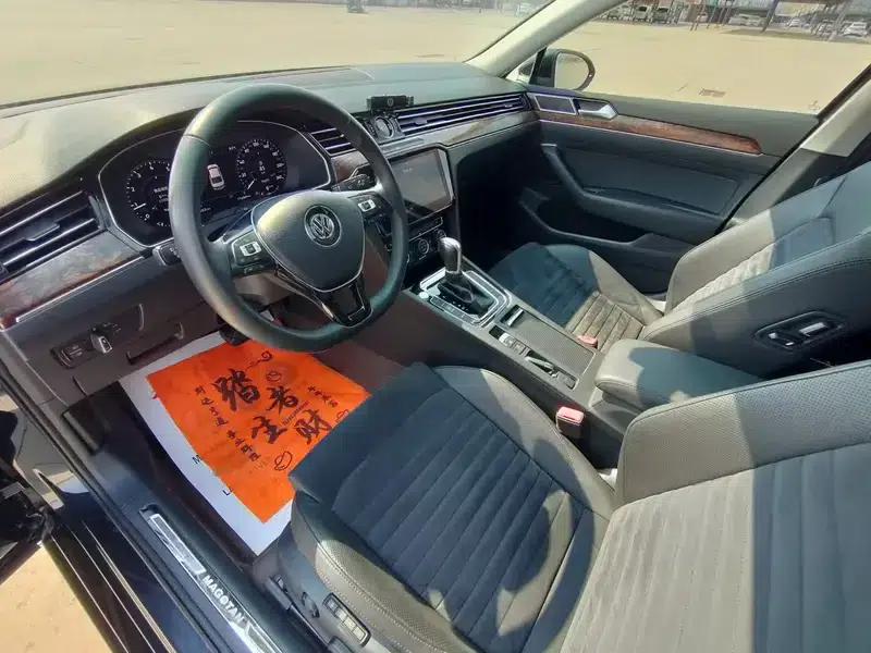 2018 Volkswagen Passat 330TSI DSG Premium — миниатюра 8