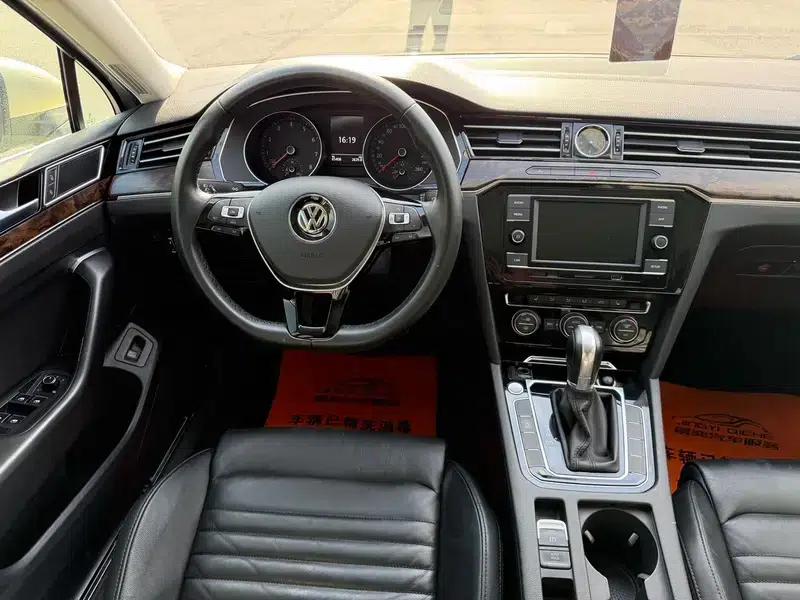 2018 Volkswagen Magotan 330TSI DSG Luxury — миниатюра 12