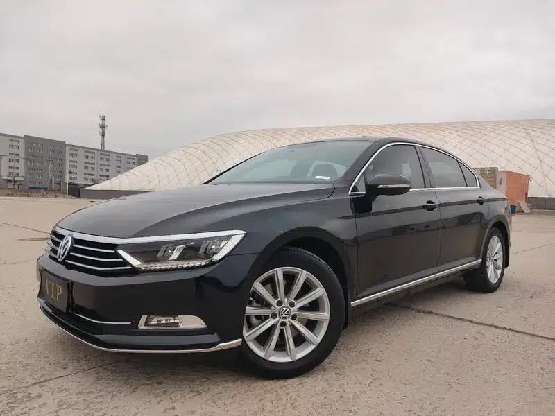 2019 Volkswagen Magotan 330TSI DSG Leading Edition (China VI Emission Standard) — миниатюра 1