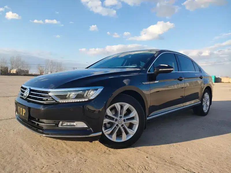 2019 Volkswagen Magotan 330TSI DSG Luxury Edition (National V Emission Standard) — миниатюра 1