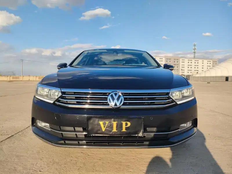 2019 Volkswagen Magotan 330TSI DSG Luxury Edition (National V Emission Standard) — миниатюра 2