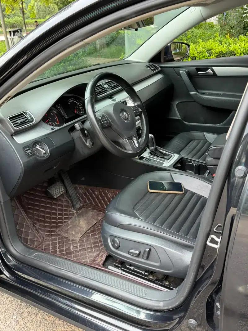 2015 Volkswagen Passat 1.8TSI Leading Edition — миниатюра 13