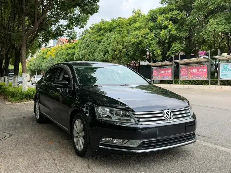 2015 Volkswagen Passat 1.8TSI Leading Edition — миниатюра 3