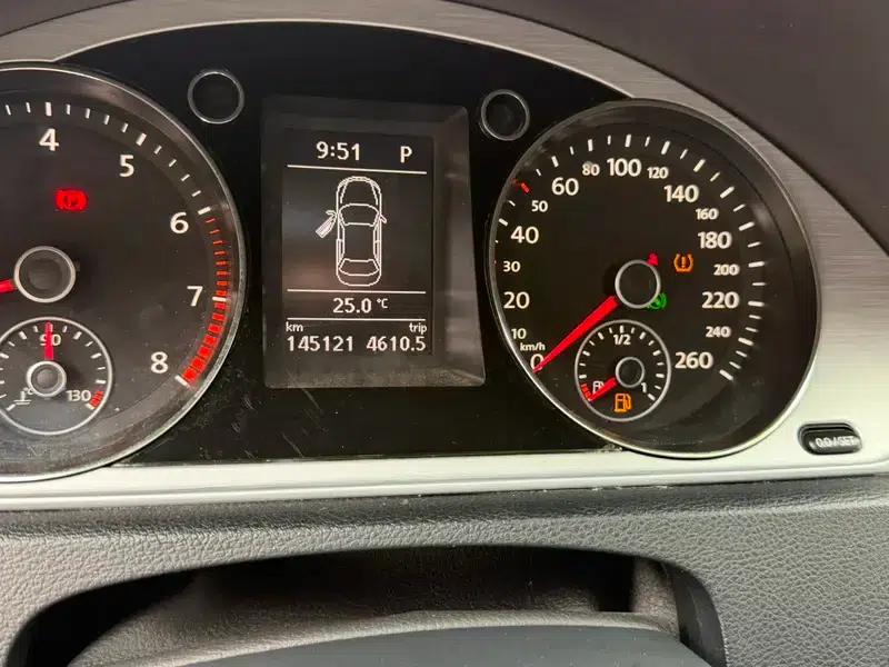 2015 Volkswagen Passat 1.8TSI Leading Edition — миниатюра 10