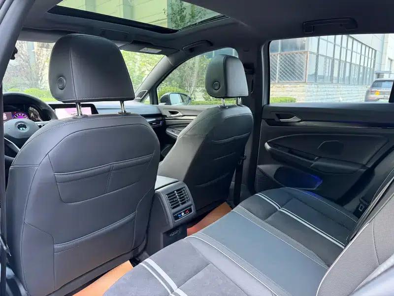 2021 Golf 280TSI DSG R-Line — миниатюра 14
