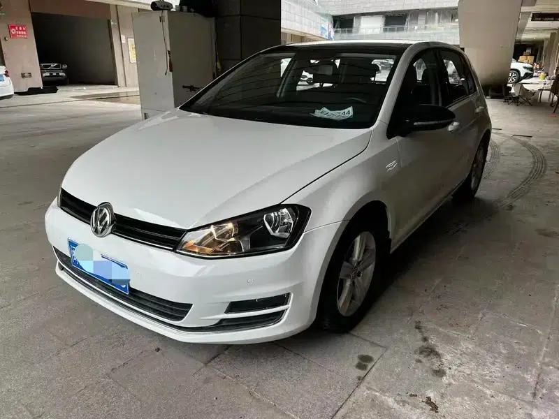 2016 Golf 1.6L Automatic Comfort — миниатюра 1