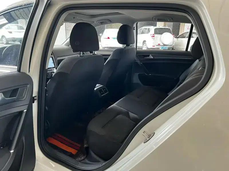 2016 Golf 1.6L Automatic Comfort — миниатюра 9
