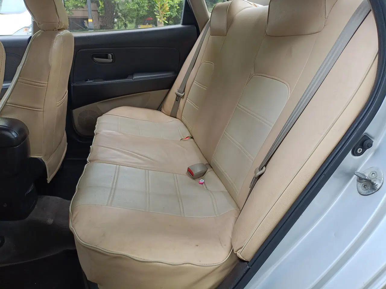 Hyundai Celesta 2011 1.6L Automatic Comfort Edition — миниатюра 17