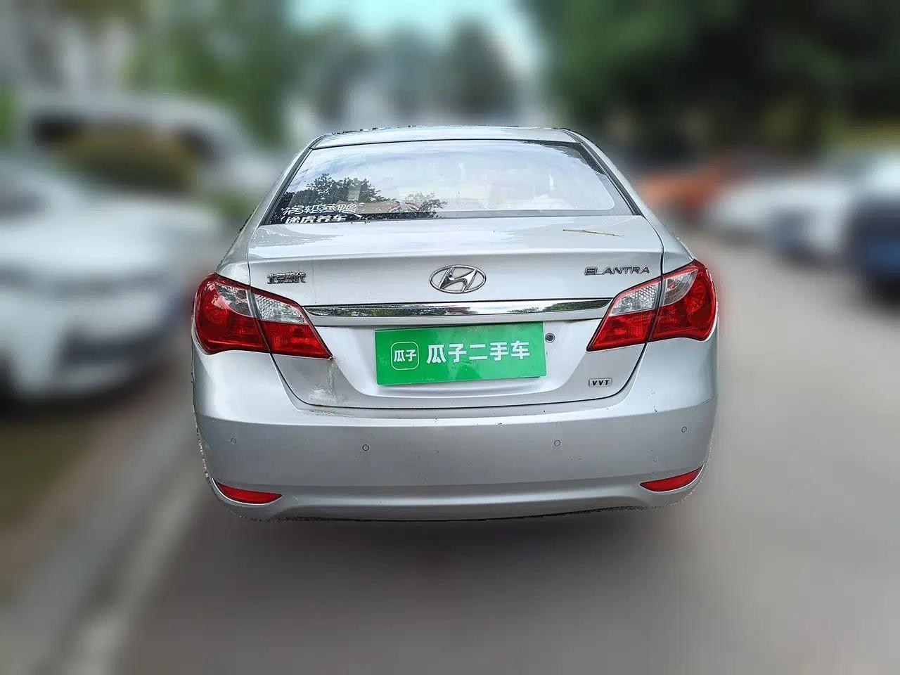 Hyundai Celesta 2011 1.6L Automatic Comfort Edition — миниатюра 5