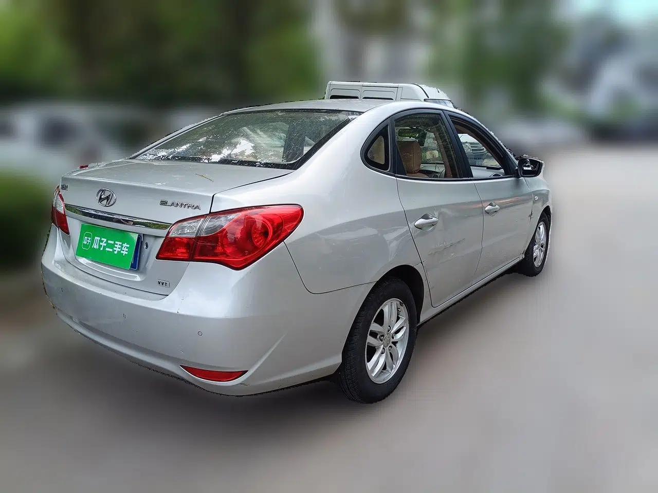 Hyundai Celesta 2011 1.6L Automatic Comfort Edition — миниатюра 6