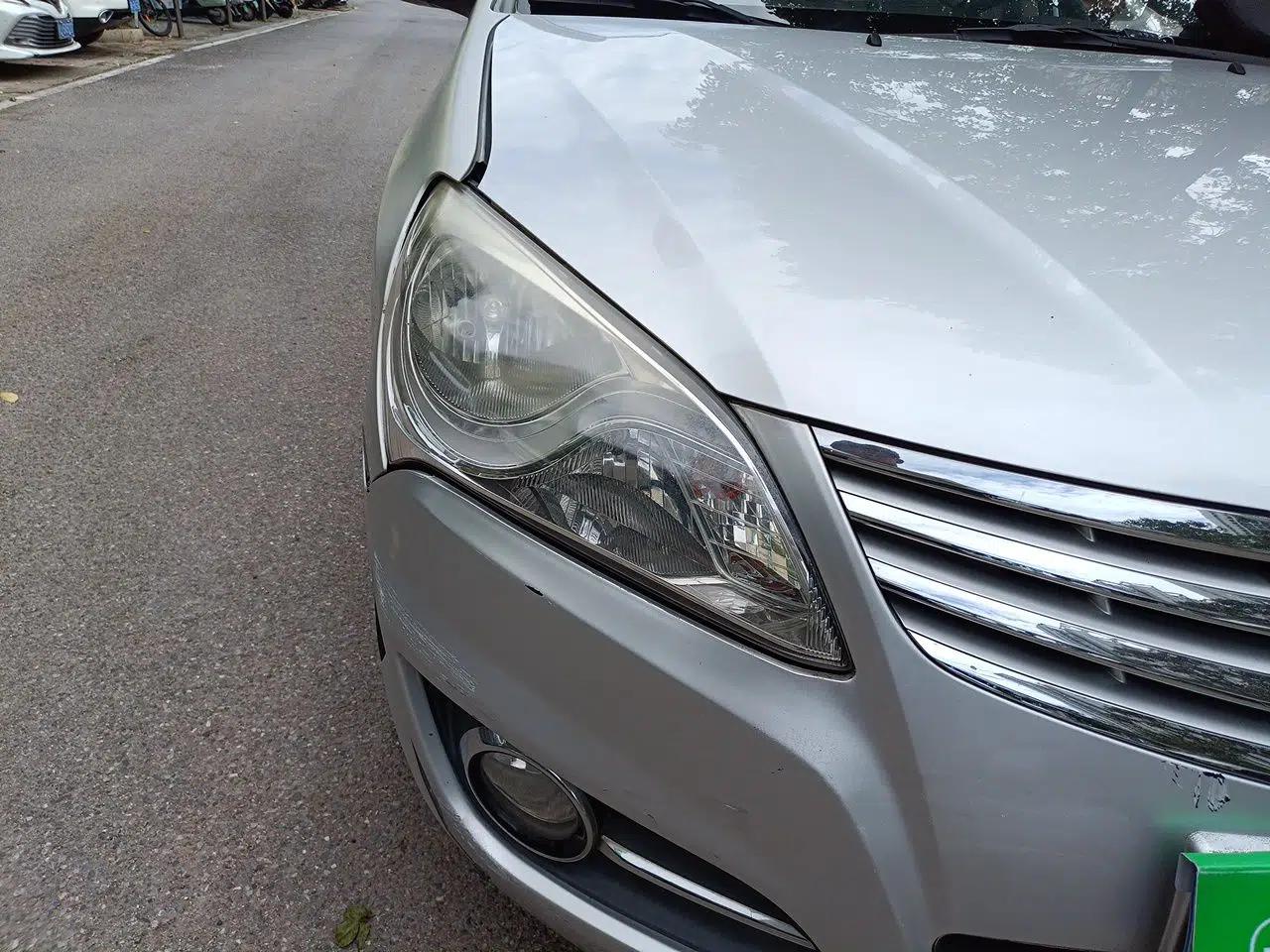 Hyundai Celesta 2011 1.6L Automatic Comfort Edition — миниатюра 7